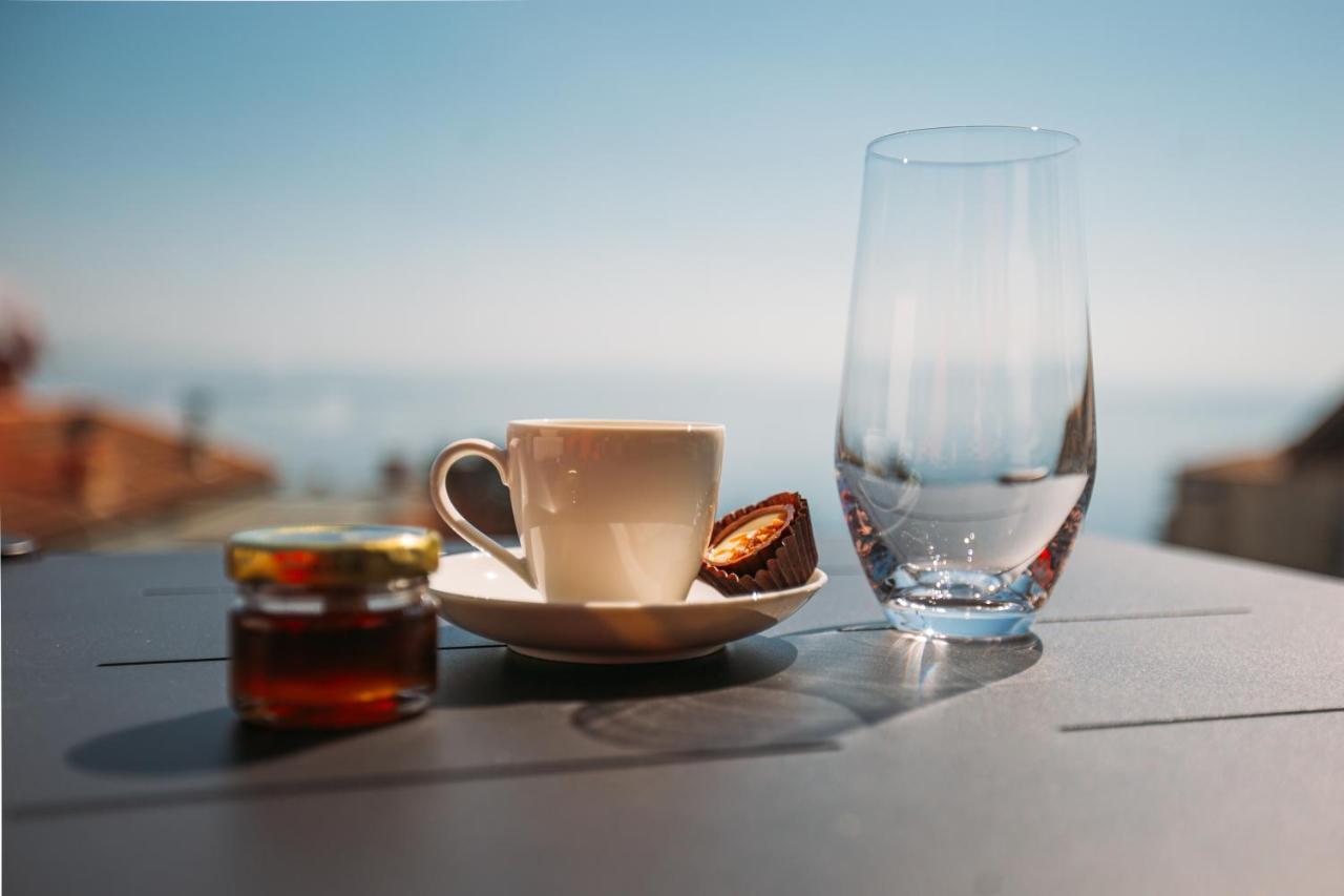 Luxury Apartment Iris Adriatica ***** Opatija Bagian luar foto