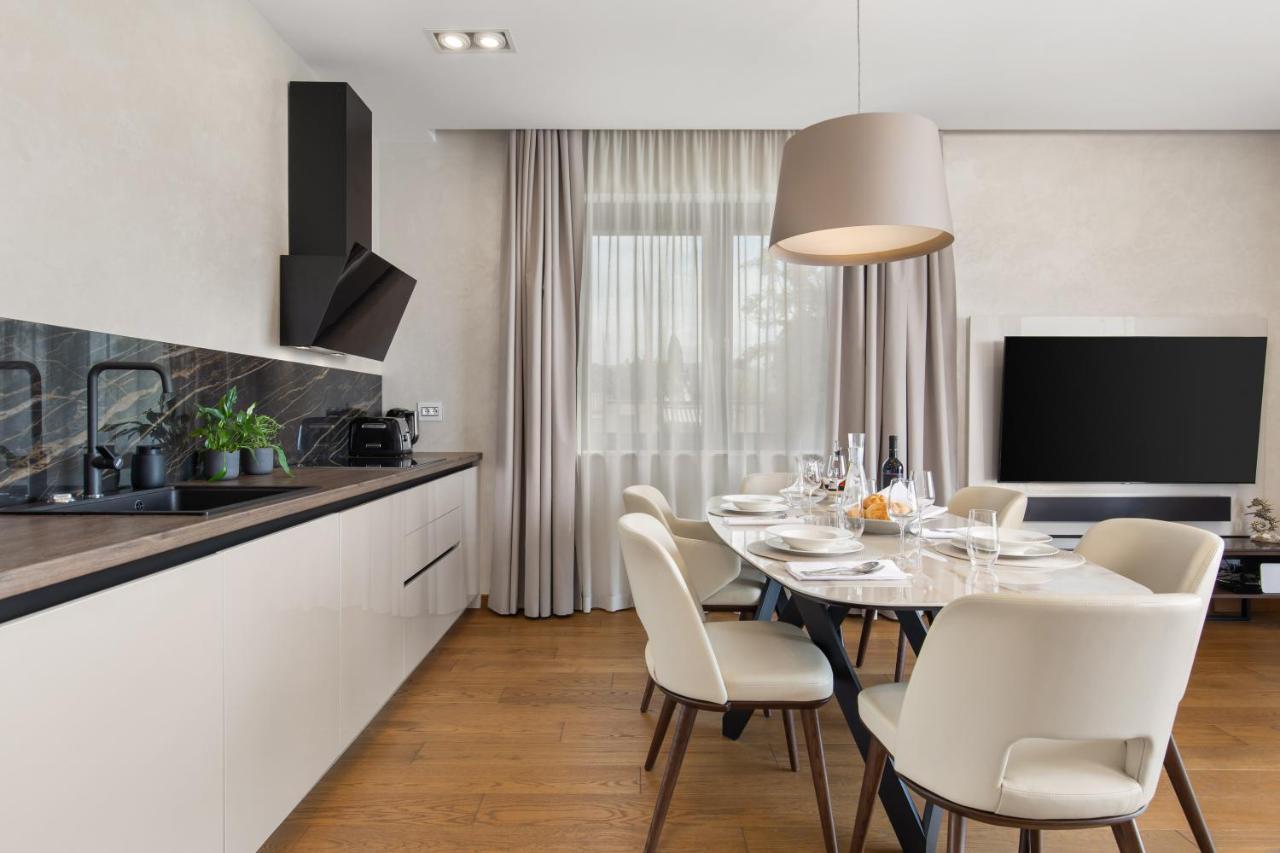 Luxury Apartment Iris Adriatica ***** Opatija Bagian luar foto